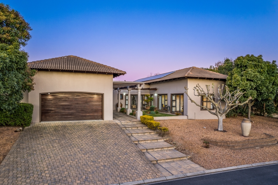 4 Bedroom Property for Sale in Klein Zevenwacht Western Cape